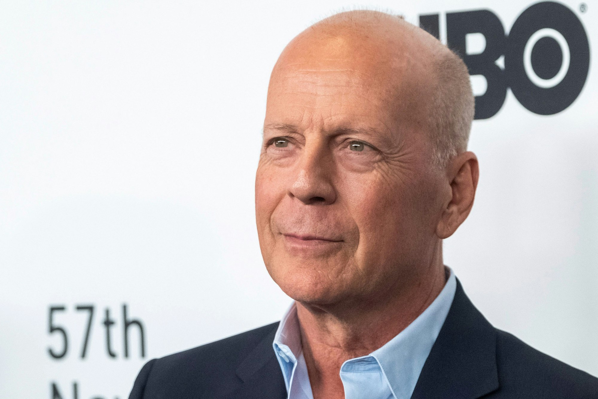US-Schauspieler Bruce Willis besucht eine Filmpremiere. Hollywood-Star Bruce Willis (67) ist nach Angaben seiner Familie an frontotemporaler Demenz erkrankt.