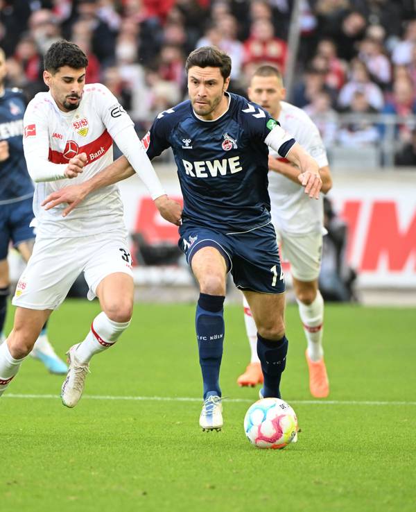 Jonas Hector im Zweikampf mit Gil Dias.