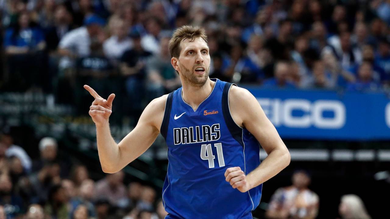 Damaliger Spieler Dirk Nowitzki von den Dallas Mavericks in Aktion.