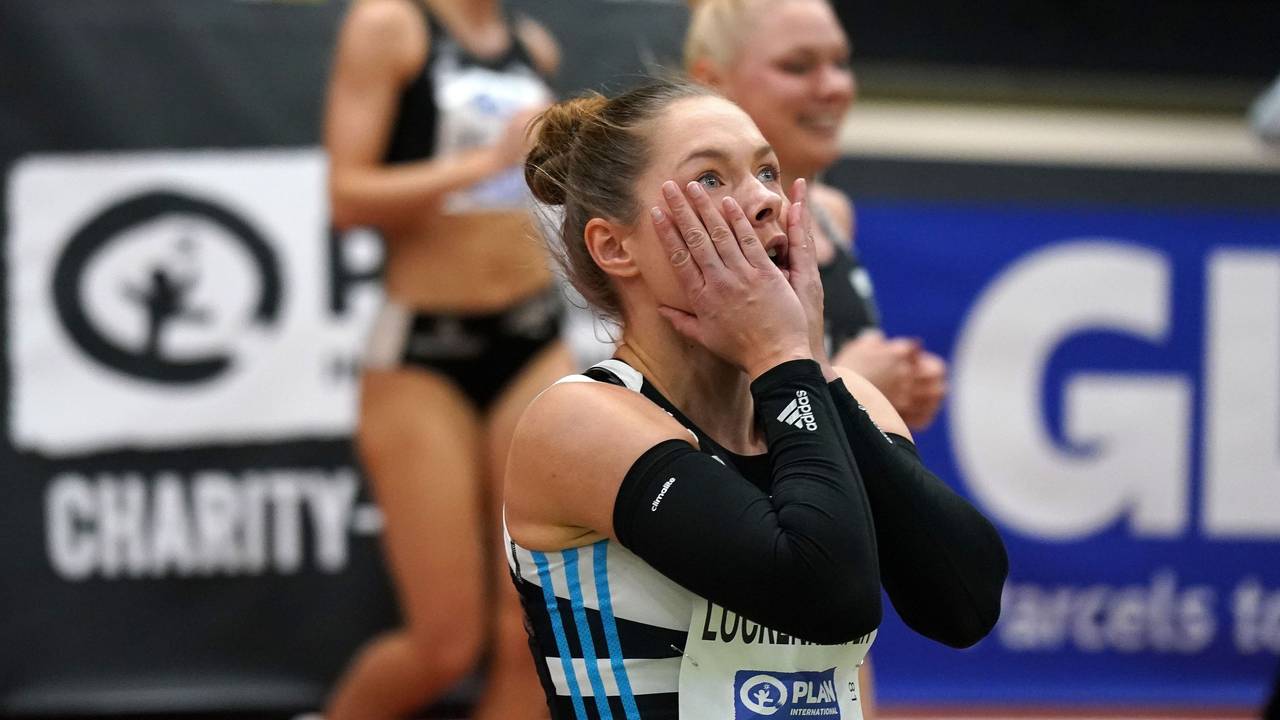 Gina Lückenkemper vom SCC Berlin staunt nach ihrem Sieg.