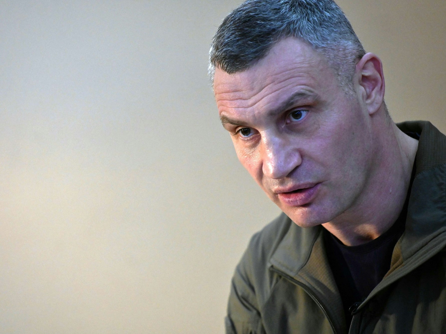 Vitali Klitschko, Bürgermeister der ukrainischen Hauptstadt Kyjiw, bei einem Interview am 13. Februar 2023.