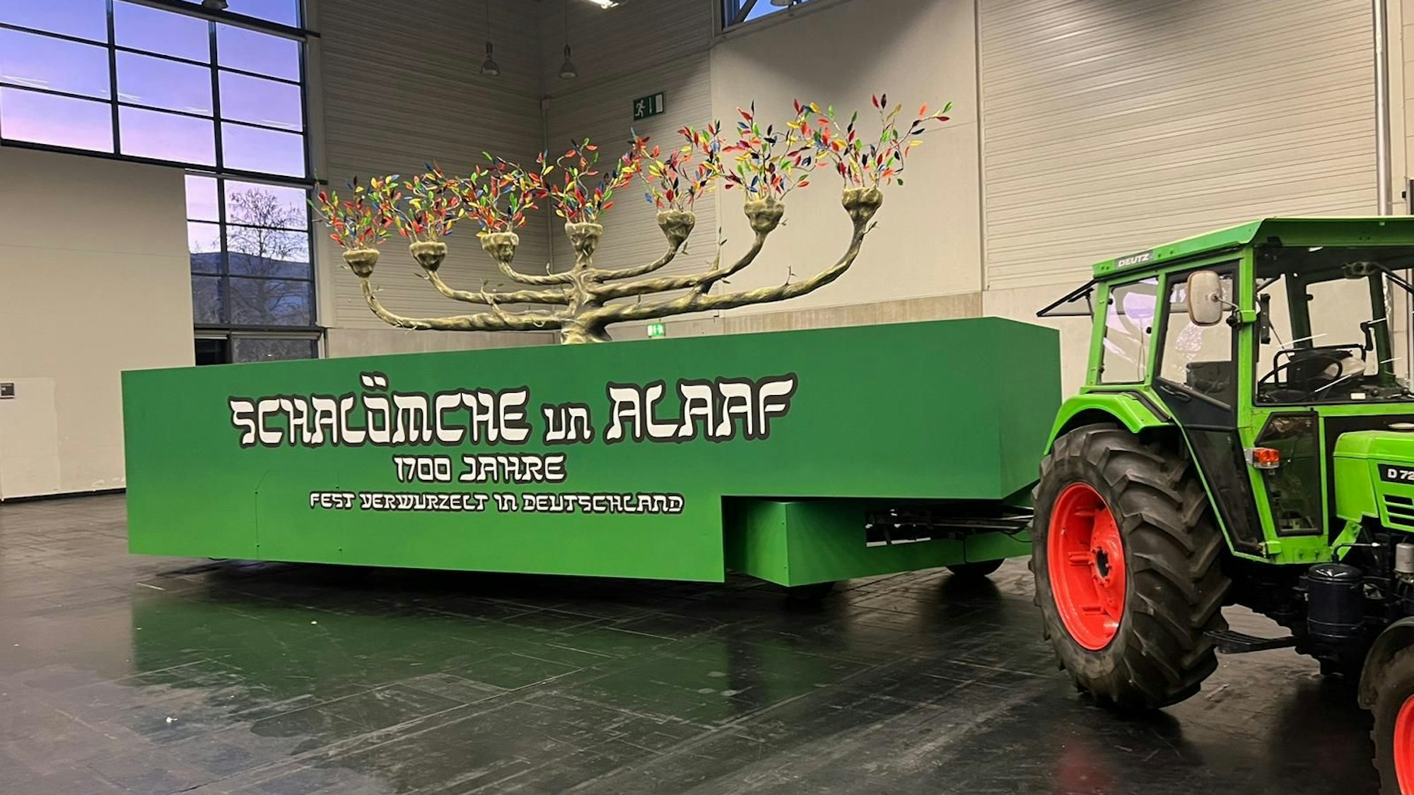 Das festkomitee hat kurzfristig drei neue Persiflage-Wagen zum Zoch 2023 vorgestellt.