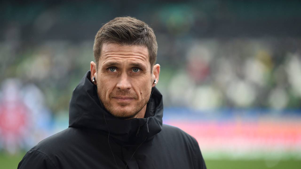 Borussia Dortmund: Sportdirektor Sebastian Kehl beim Interview.