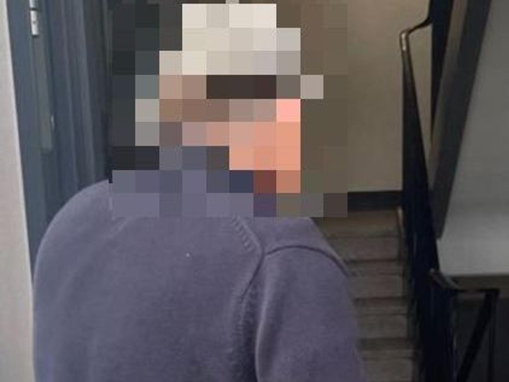 Der Tatverdächtige im Mordfall Petra Nohl. Von hinten fotografiert und gepixelt.