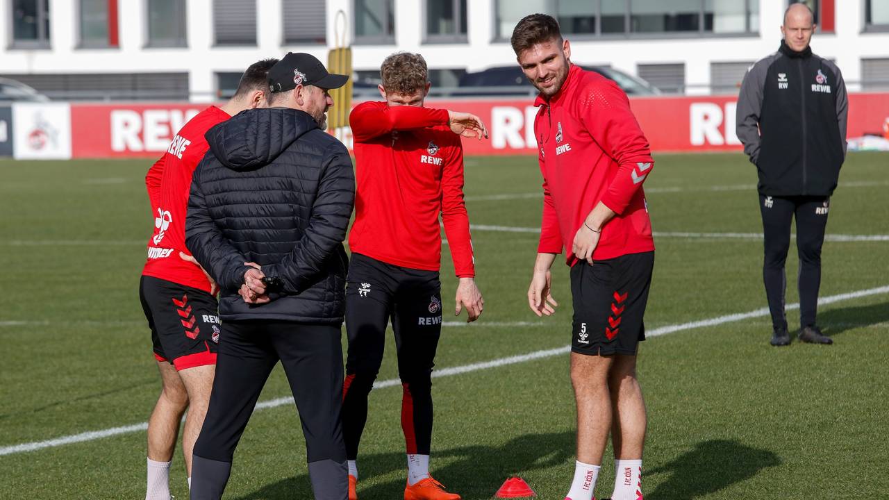 Training des 1. FC Köln am Geißbockheim.