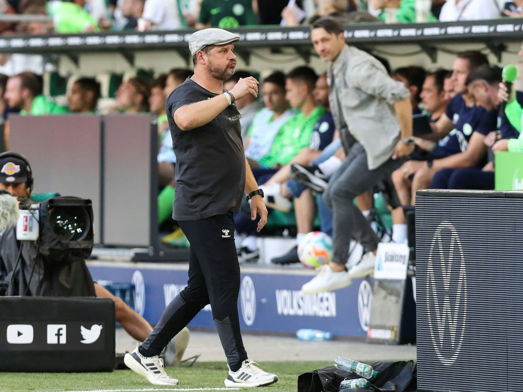 Steffen Baumgart beim Spiel gegen Wolfsburg.