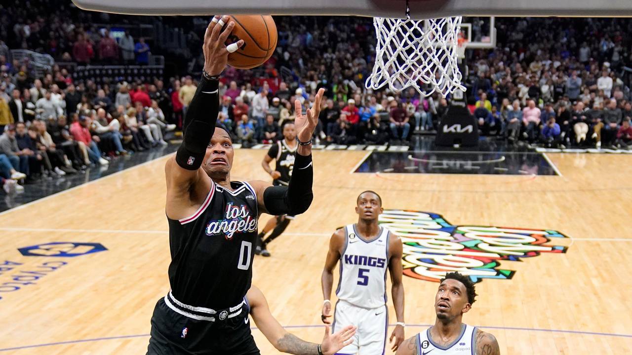 NBA: Punktewahnsinn beim Spiel zwischen den Los Angeles Clippers und den Sacramento Kings. Hier zieht Russell Westbrook (Clippers) zum Korb.