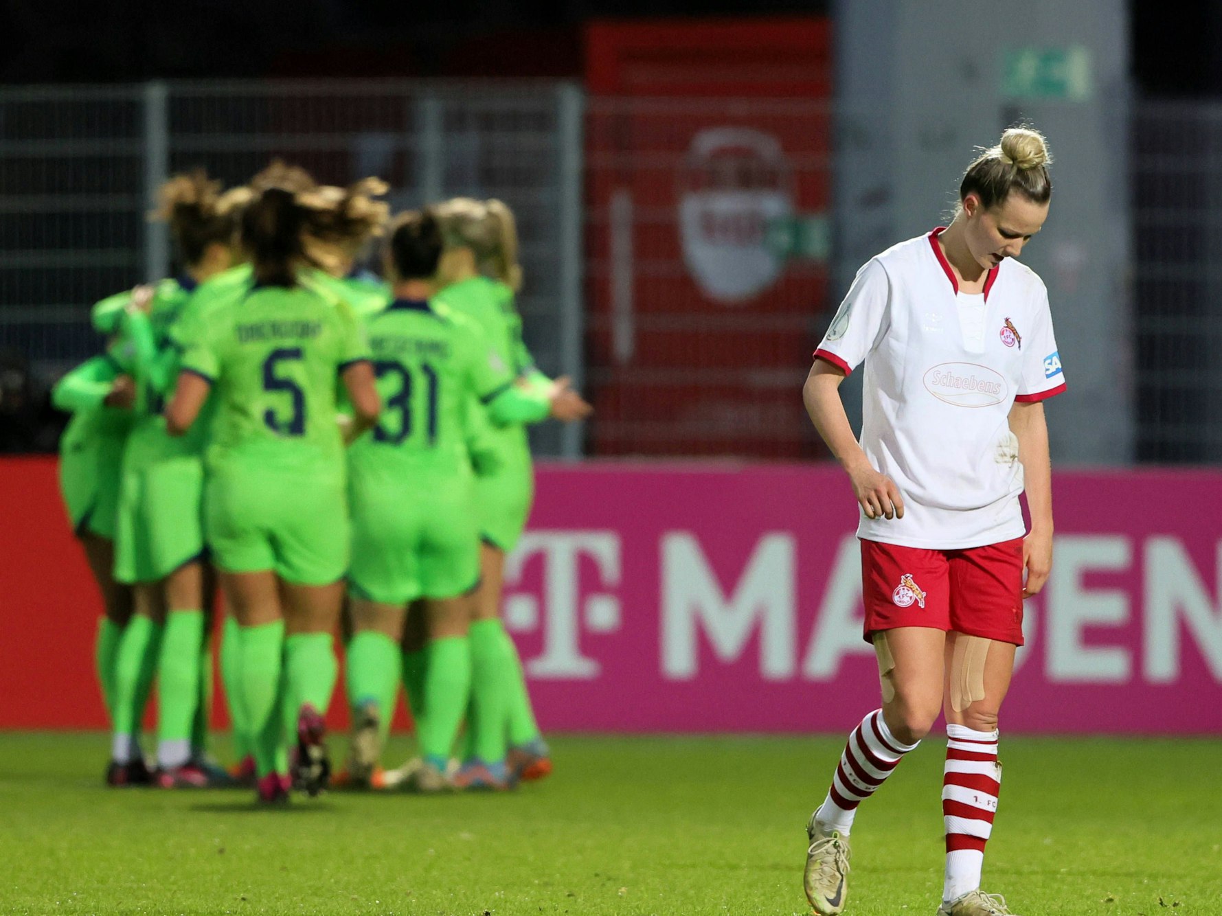 FC-Flügelspielerin Jana Beuschlinger nach dem 1:0-Führungstreffer für den VfL Wolfsburg (28. Februar 2023).