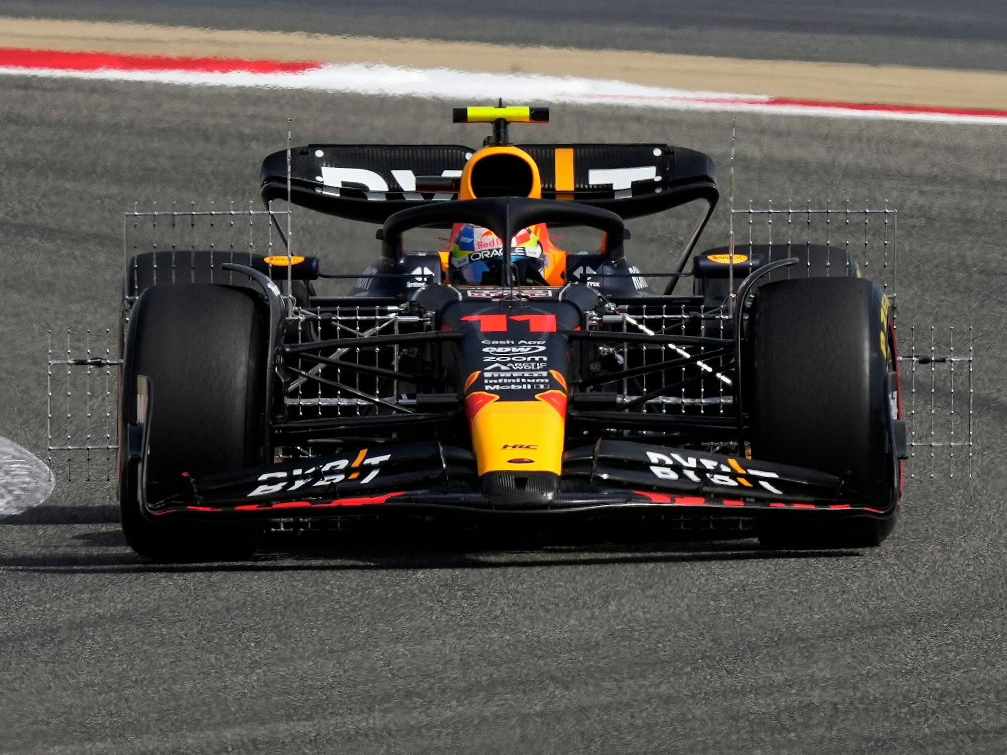 Sergio Perez aus Mexiko vom Team Red Bull in Aktion.