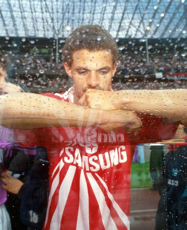 Maurice Banach ist nach dem verlorenen DFB-Pokal-Finale des 1. FC Köln gegen Werder Bremen traurig.