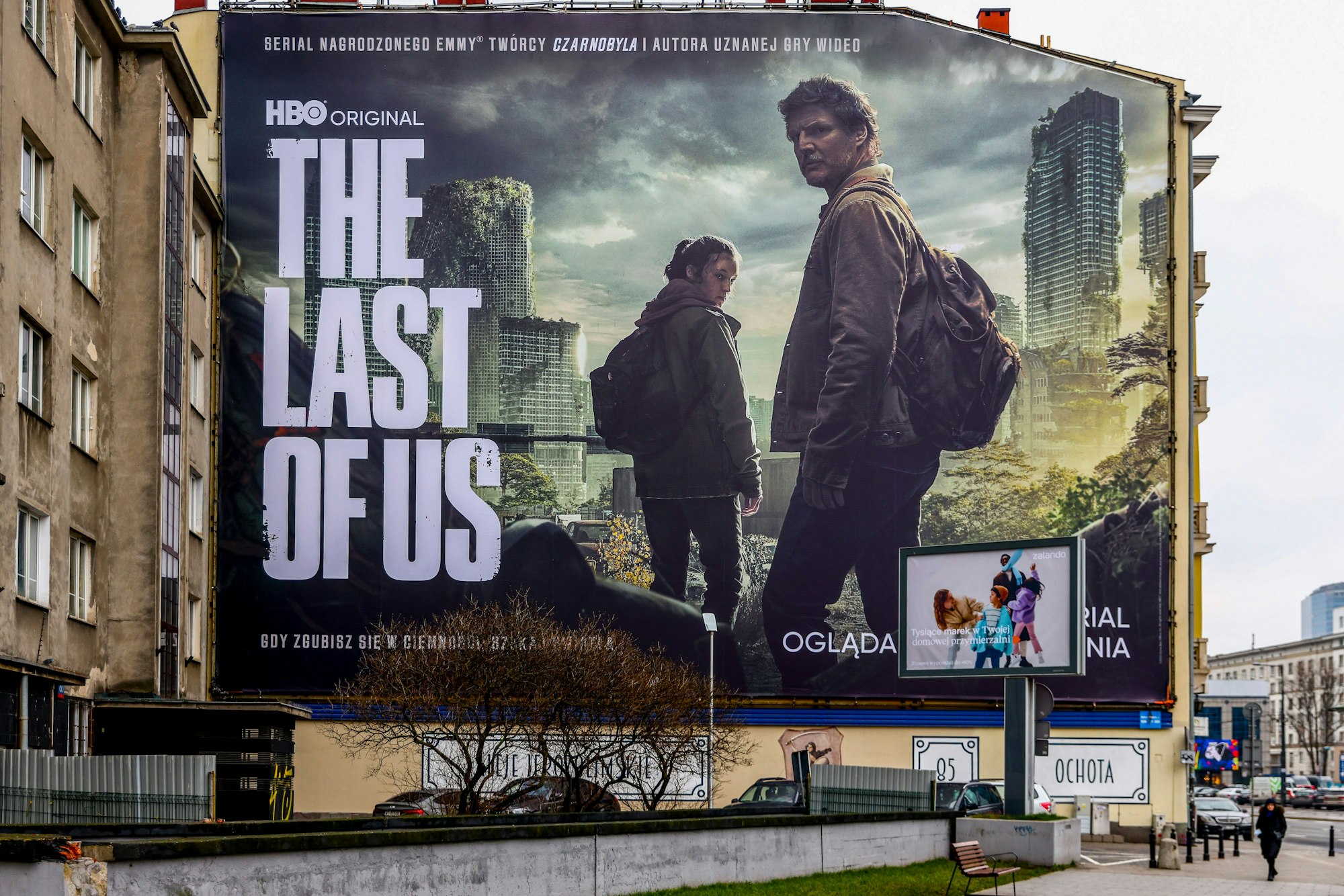 Eine Werbetafel der HBO-Serie The „Last of Us“ in Warschau, Polen. Foto vom 19. Januar 2023.