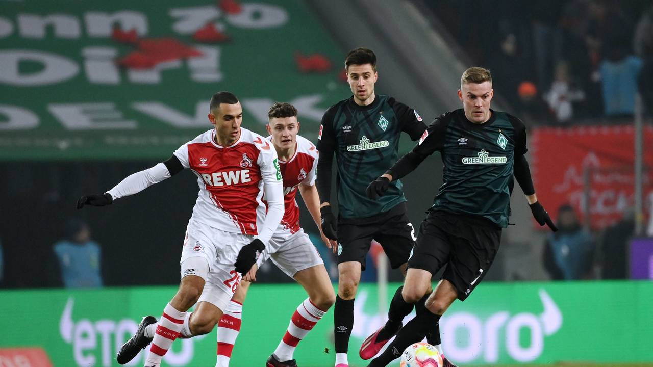 Ellyes Skhiri und Eric Martel im Spiel gegen Werder Bremen.