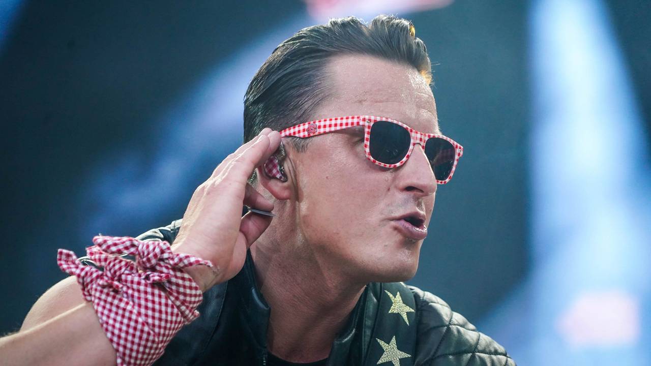 Schlager-Star Andreas Gabalier performt auf einem Konzert.