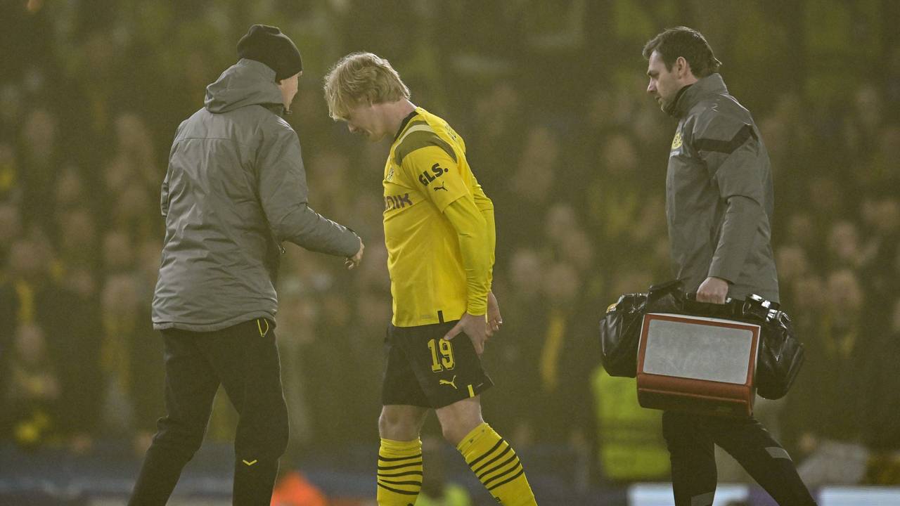 Champions League: FC Chelsea gegen Borussia Dortmund. Julian Brandt geht verletzt vom Platz.