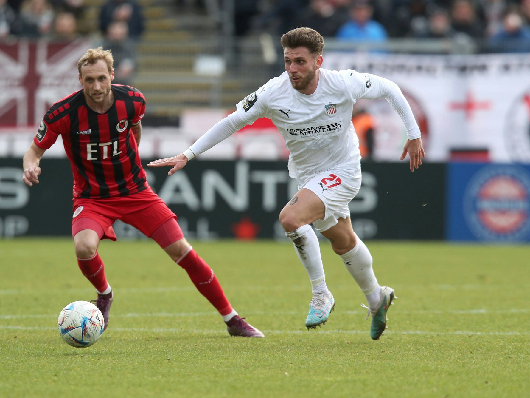 Yannik Möker läuft vor