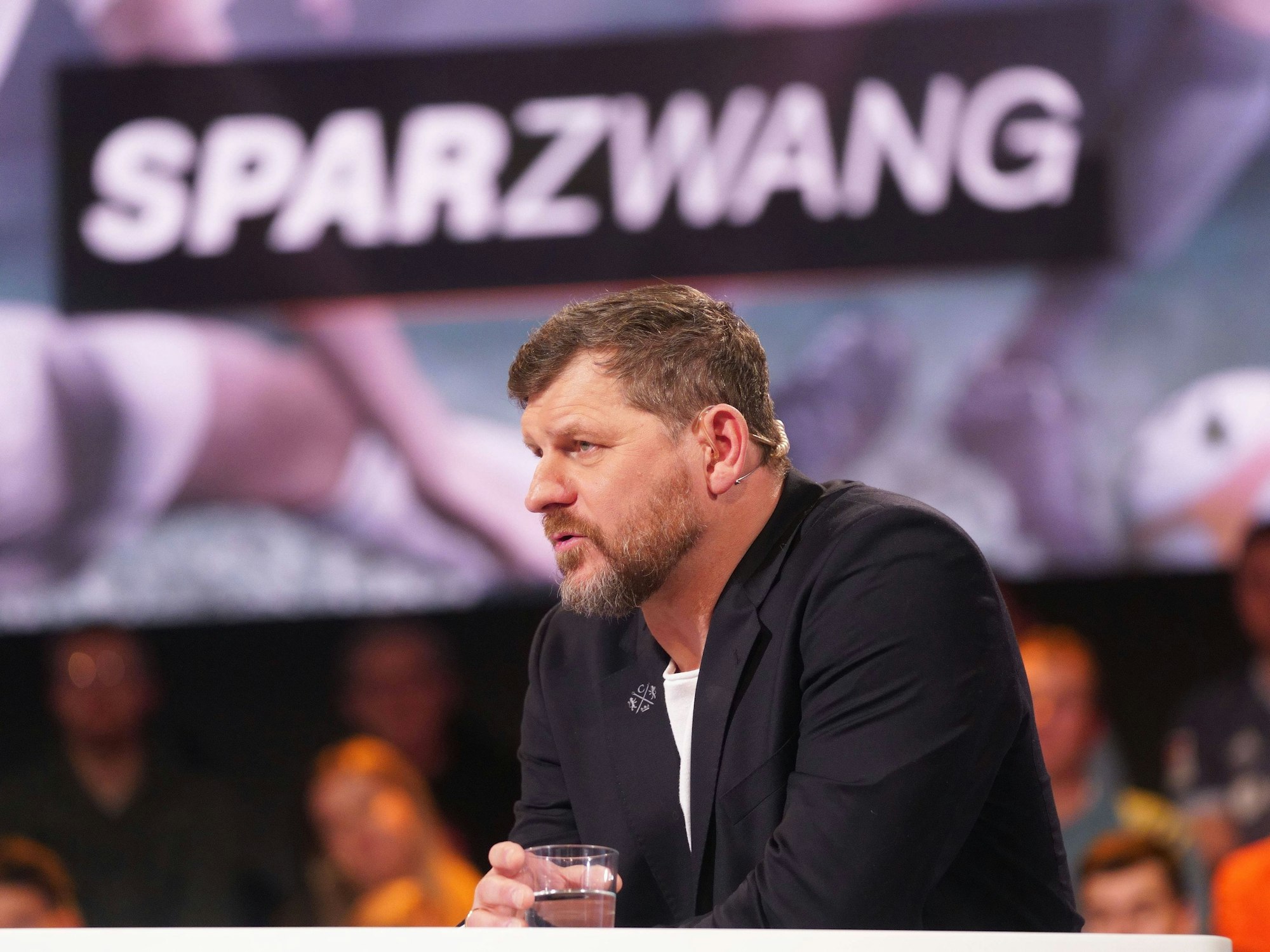 Steffen Baumgart sitzt im ZDF-Sportstudio.