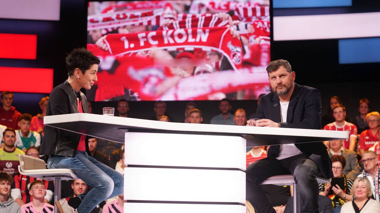 Steffen Baumgart spricht im ZDF-Sportstudio mit Dunja Hayali.