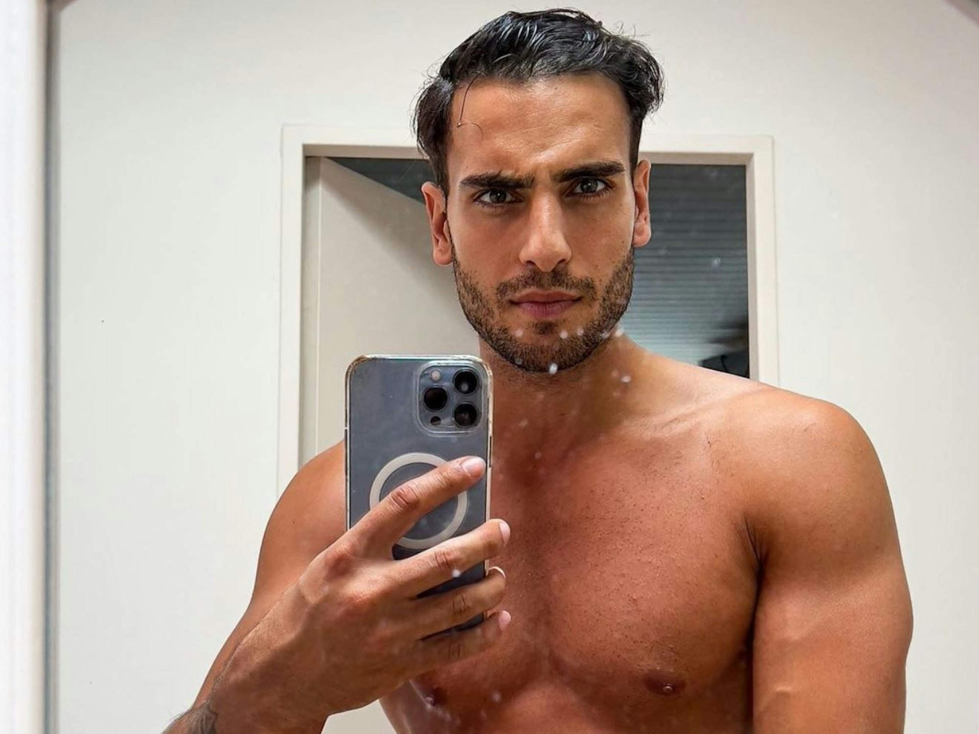 Schauspieler Timur Ülker auf einem Instagram-Selfie vom 25. August 2022.