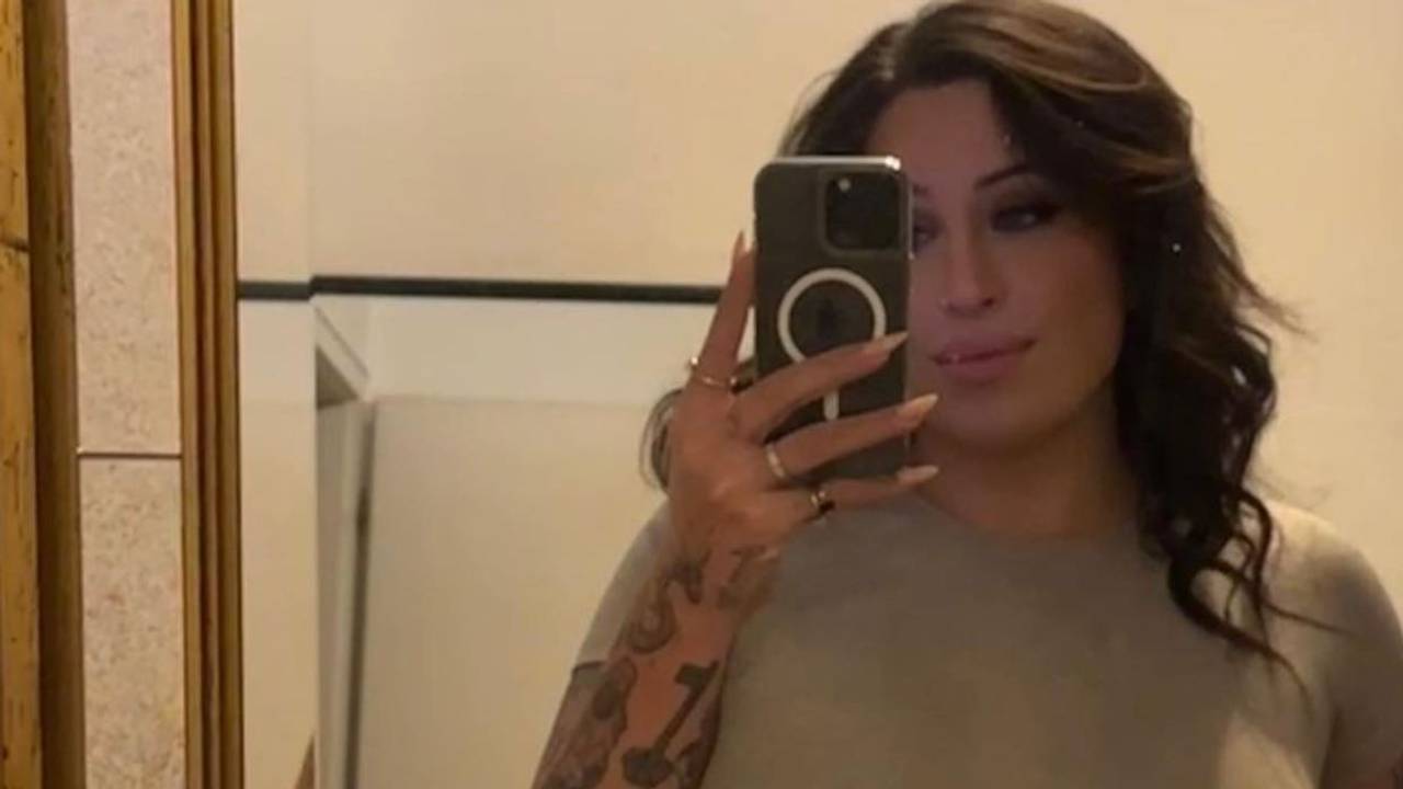 Jolina Mennen postet am 26. Dezember 2022 ein Selfie auf Instagram.