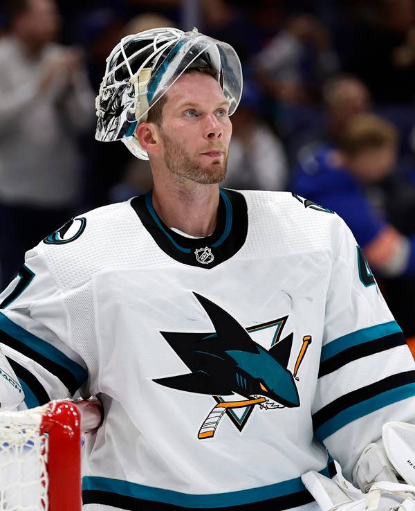 James Reimer ist nach einem Gegentreffer enttäuscht.