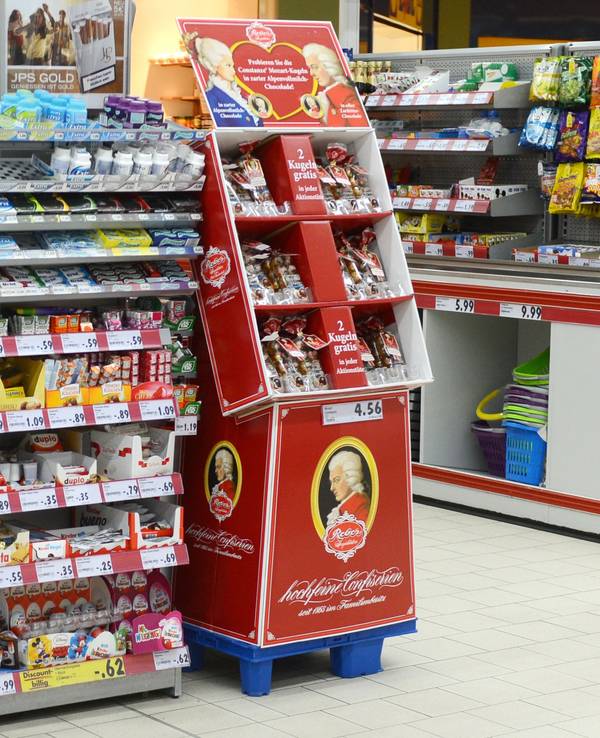 Beim Durchstöbern des Online-Angebotes von Kaufland ist einem Kunden die Kinnlade heruntergefallen, als er ein völlig überteuertes Produkt vorgefunden hat. Unser Archivbild (2014) zeigt eine Kaufland-Kasse in Stuttgart.