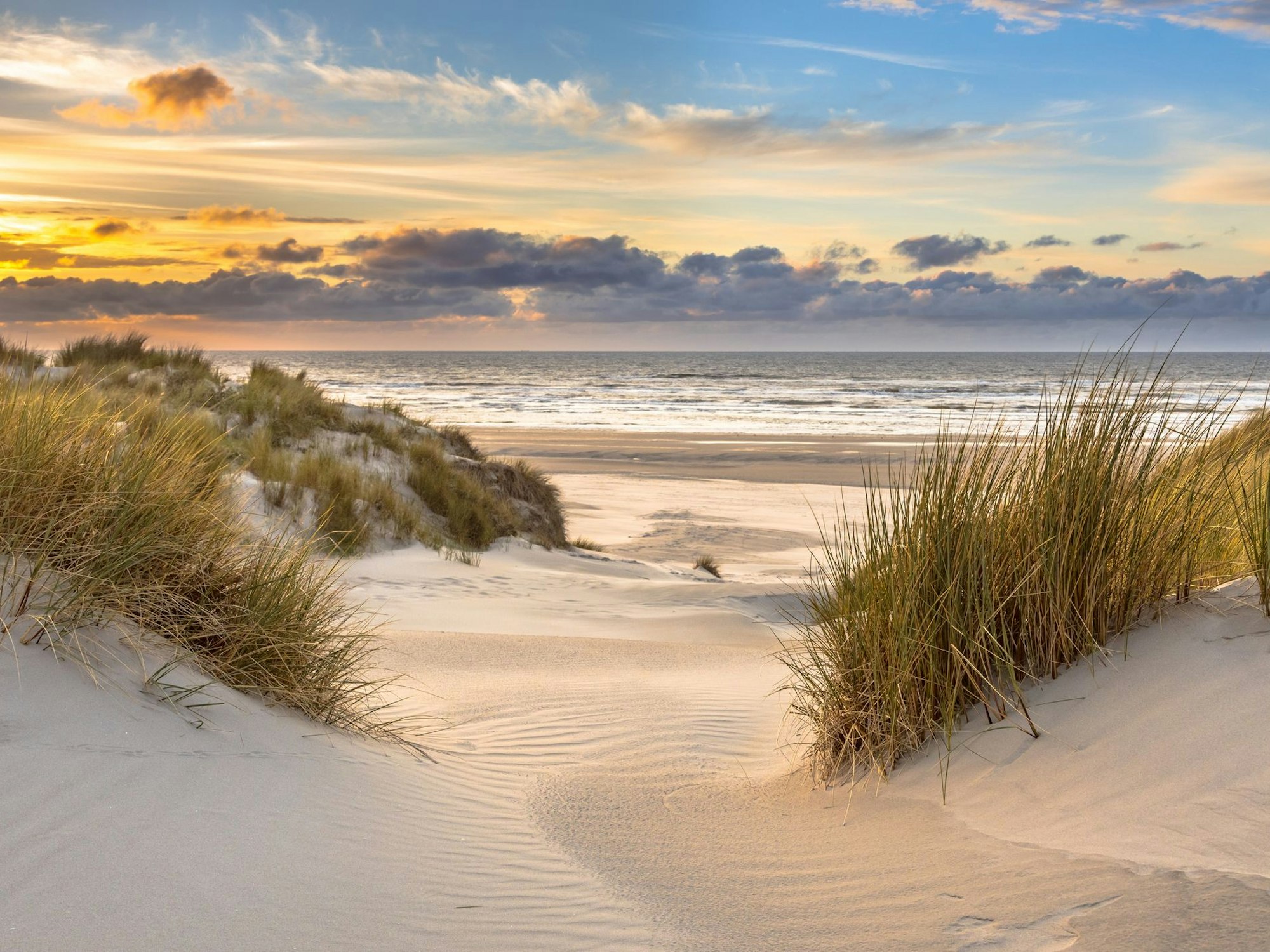 Die Nordsee am Strand der niederländischen Insel Ameland.