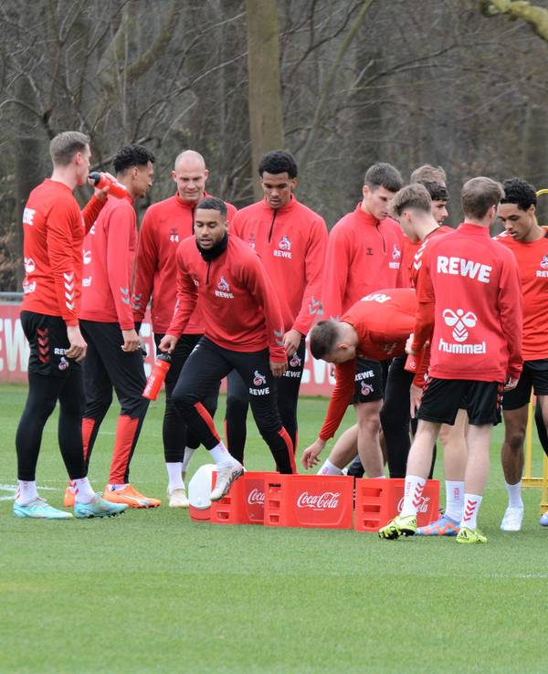 Der 1. FC Köln steht beim ersten Training der Länderspielpause am Montagvormittag auf dem Rasen.
