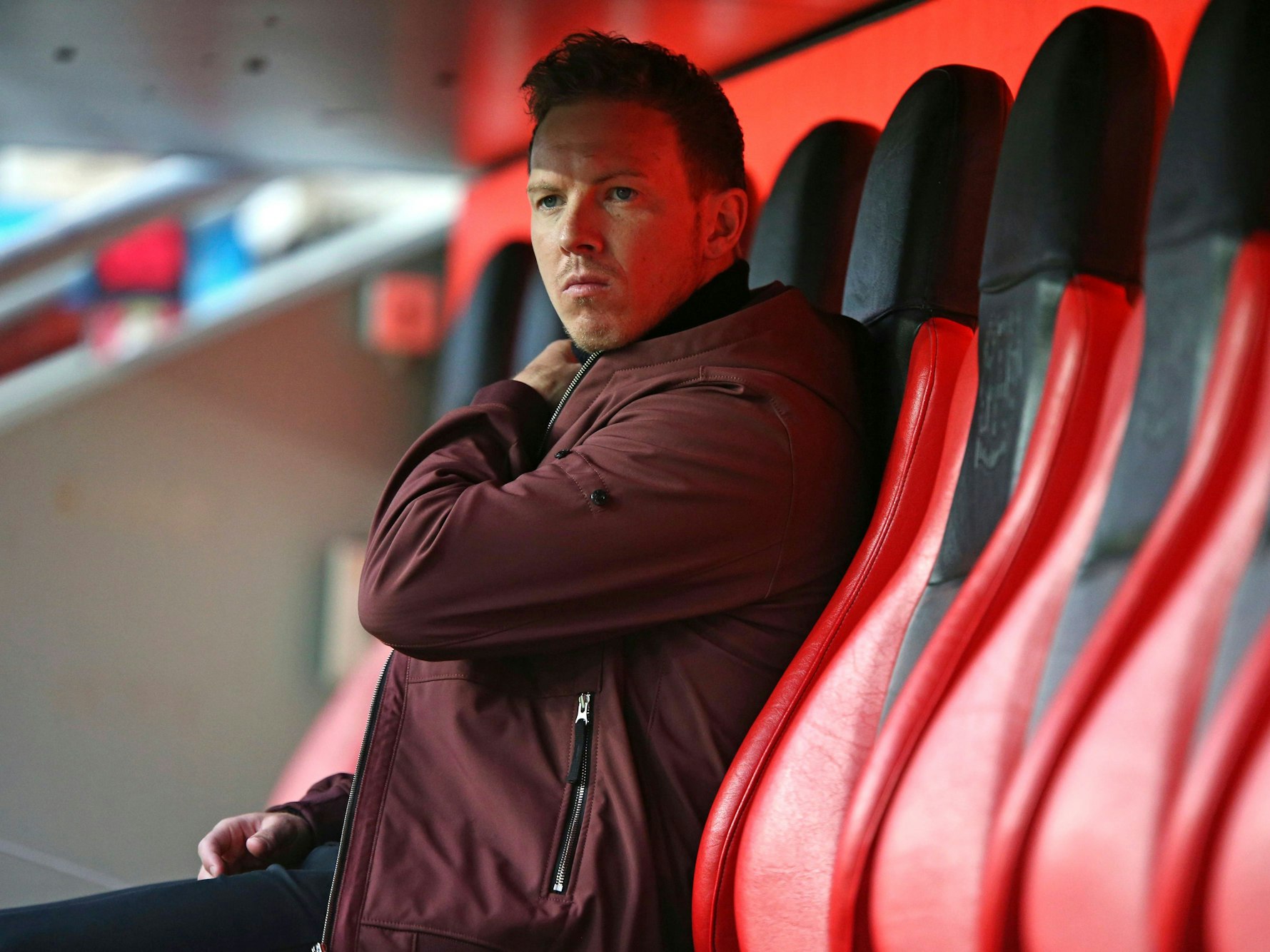 Trainer Julian Nagelsmann auf der Bank.