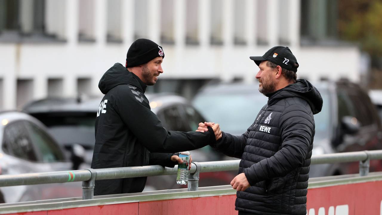 Mark Uth und Steffen Baumgart begrüßen sich am Geißbockheim.