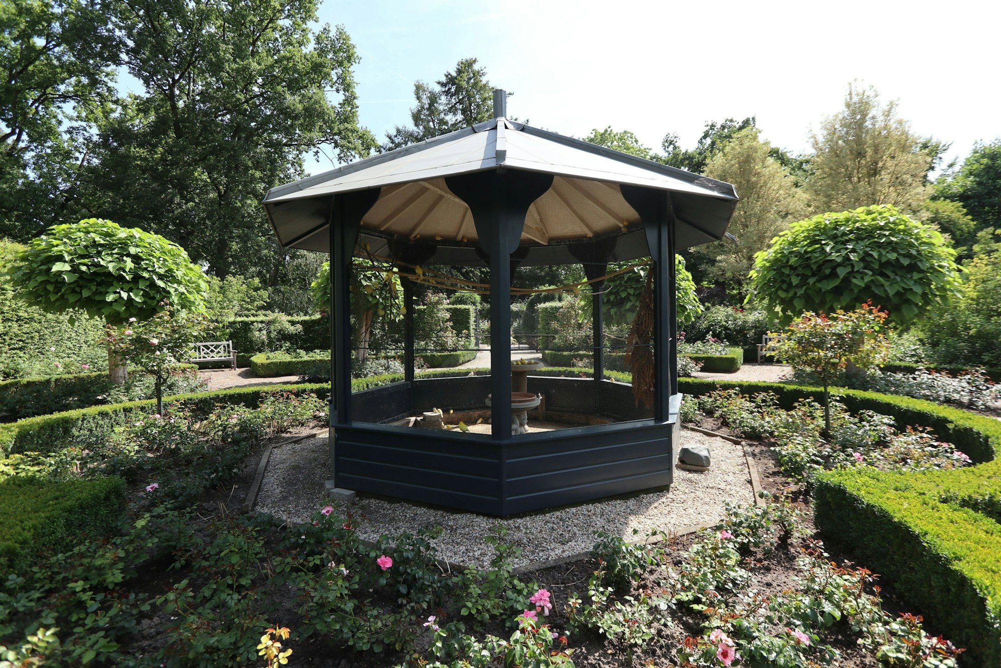 Schlossgartenimpressionen von Schloss Arcen bei Venlo in den Niederlanden.