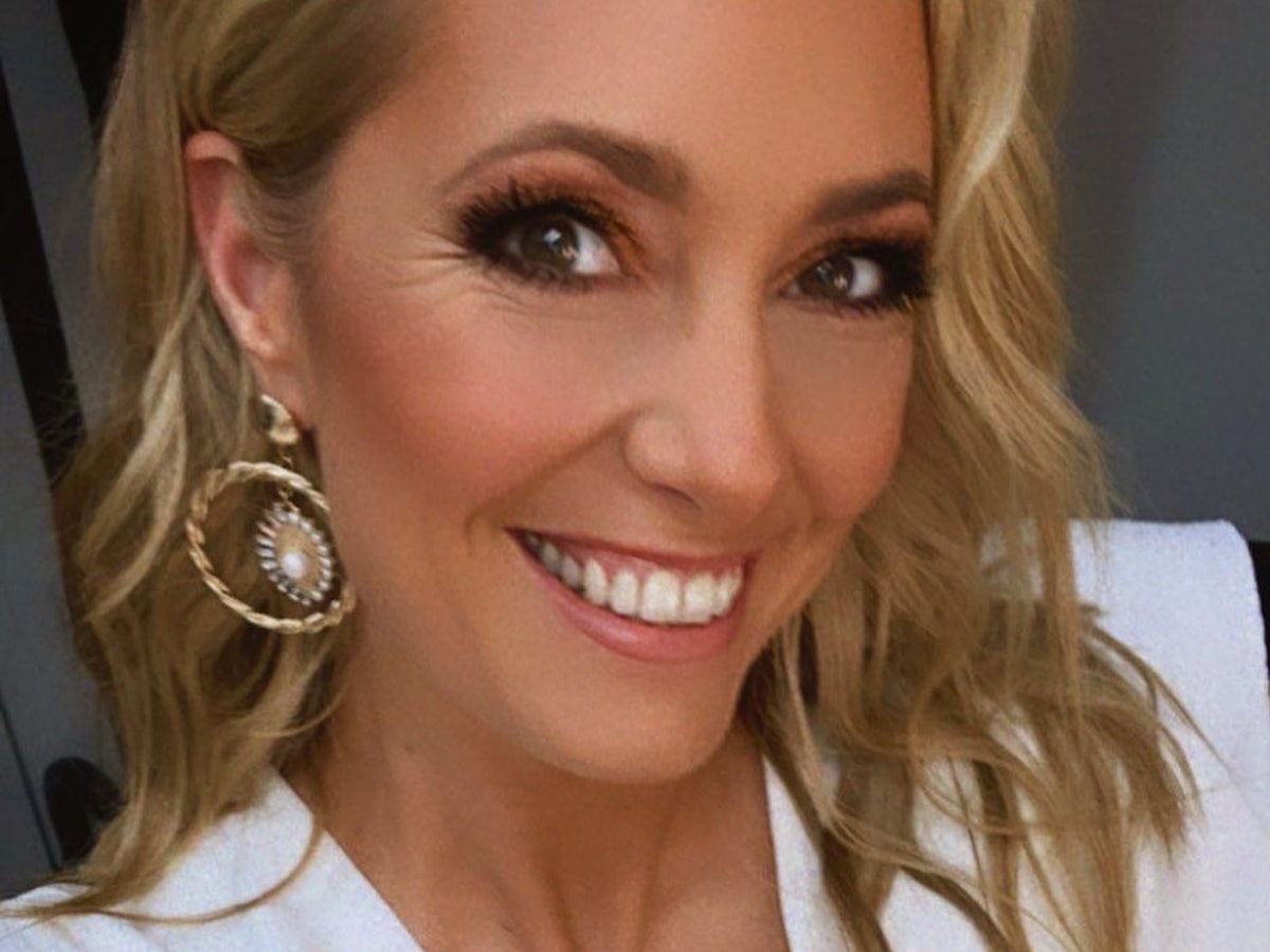 Angela Finger-Erben präsentiert die Dschungelshow aus Köln.