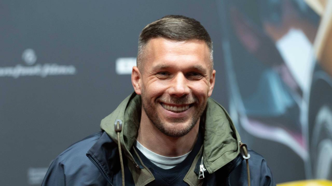 Lukas Podolski auf dem Roten Teppich im Cinedom.