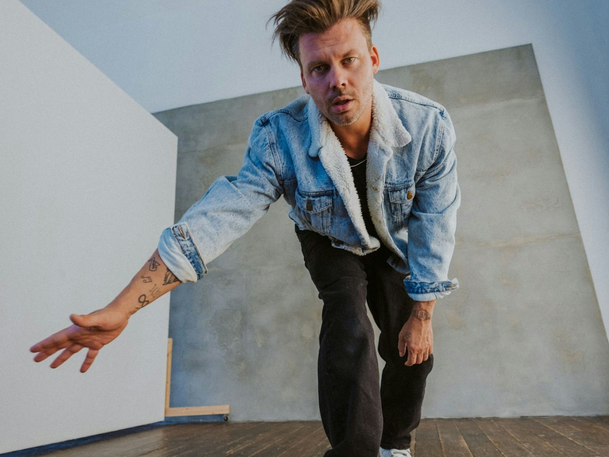 Darius Zander posiert für die Kamera.