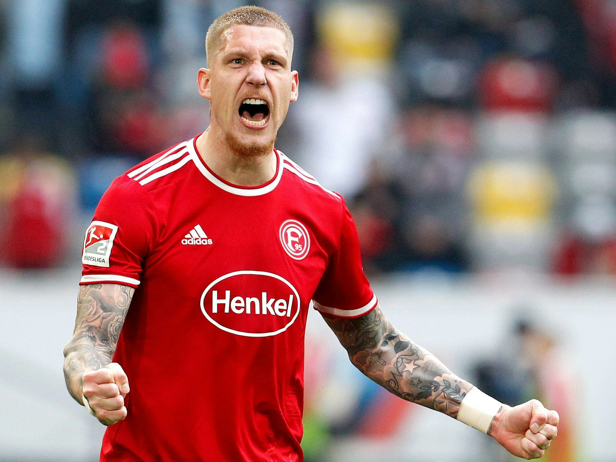 Jordy de Wijs jubelt im Spiel gegen Dynamo Dresden.