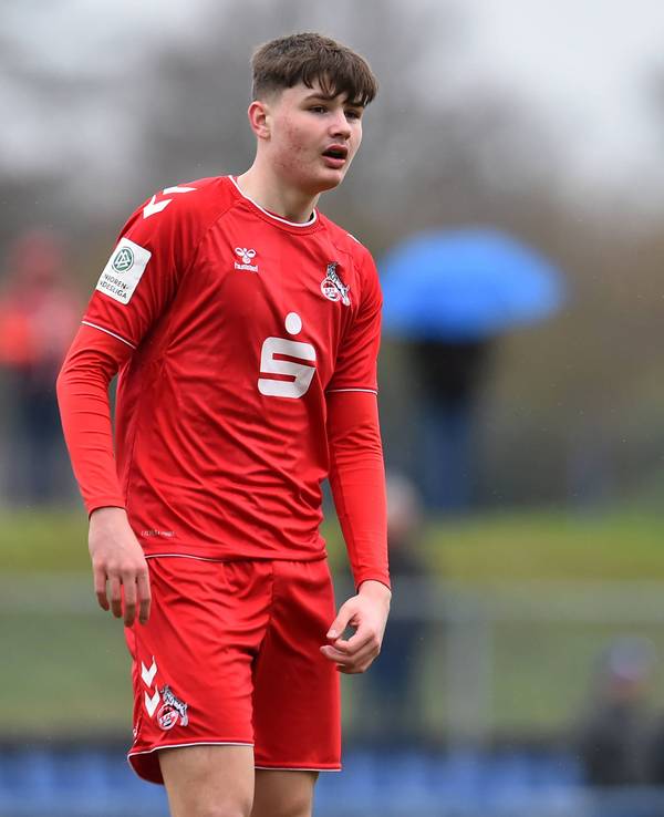 Jaka Cuber Potocnik in einem Spiel für die U19