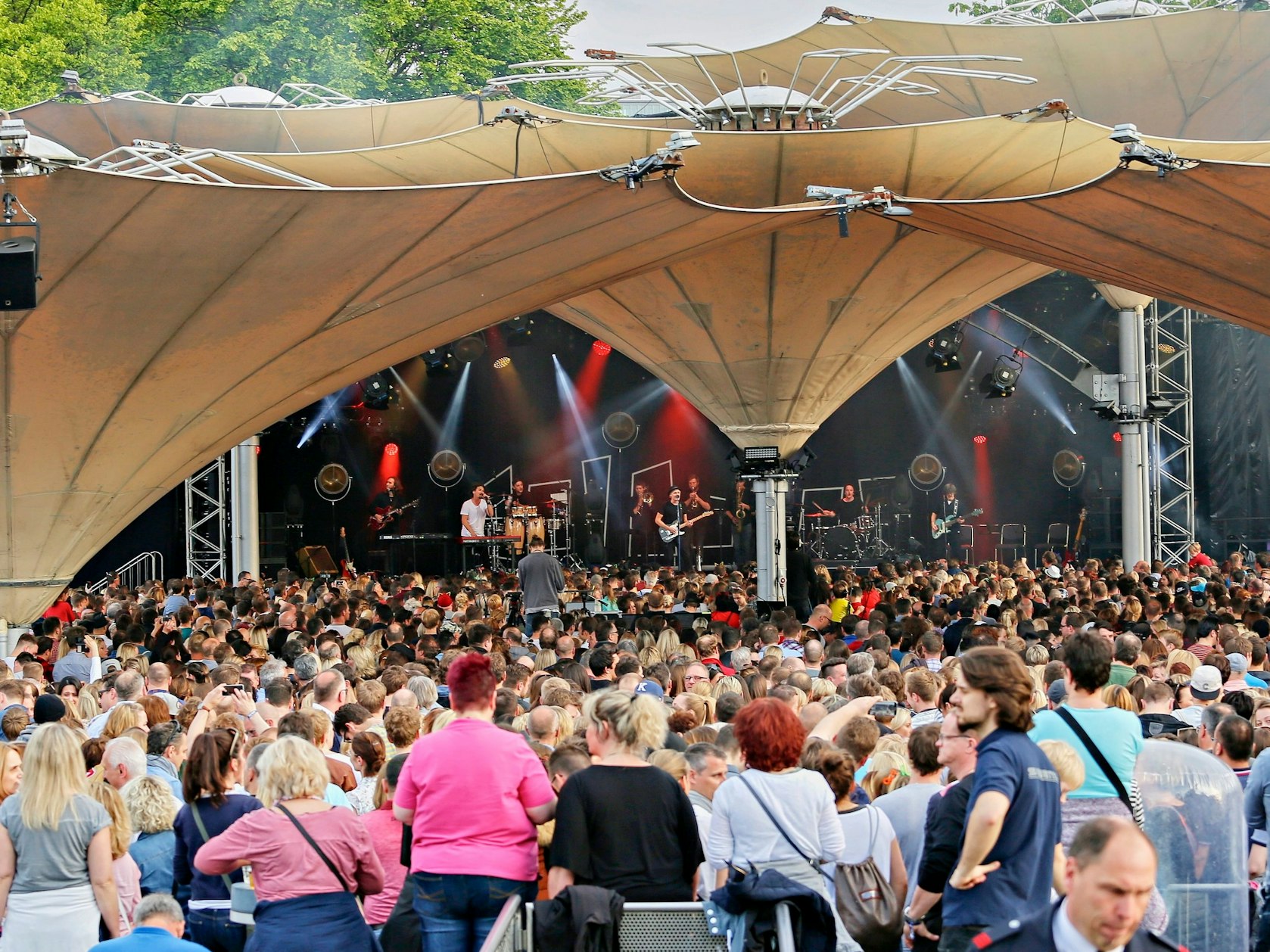 Ein Konzert im Tanzbrunnen im Jahr 2022.