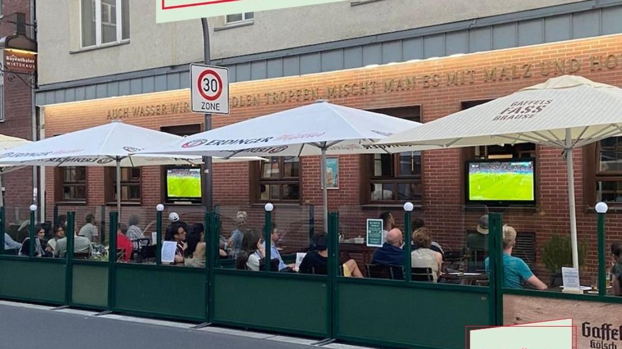 EIn Blick in die Außengastronomie des Bayenthaler Wirtshauses.