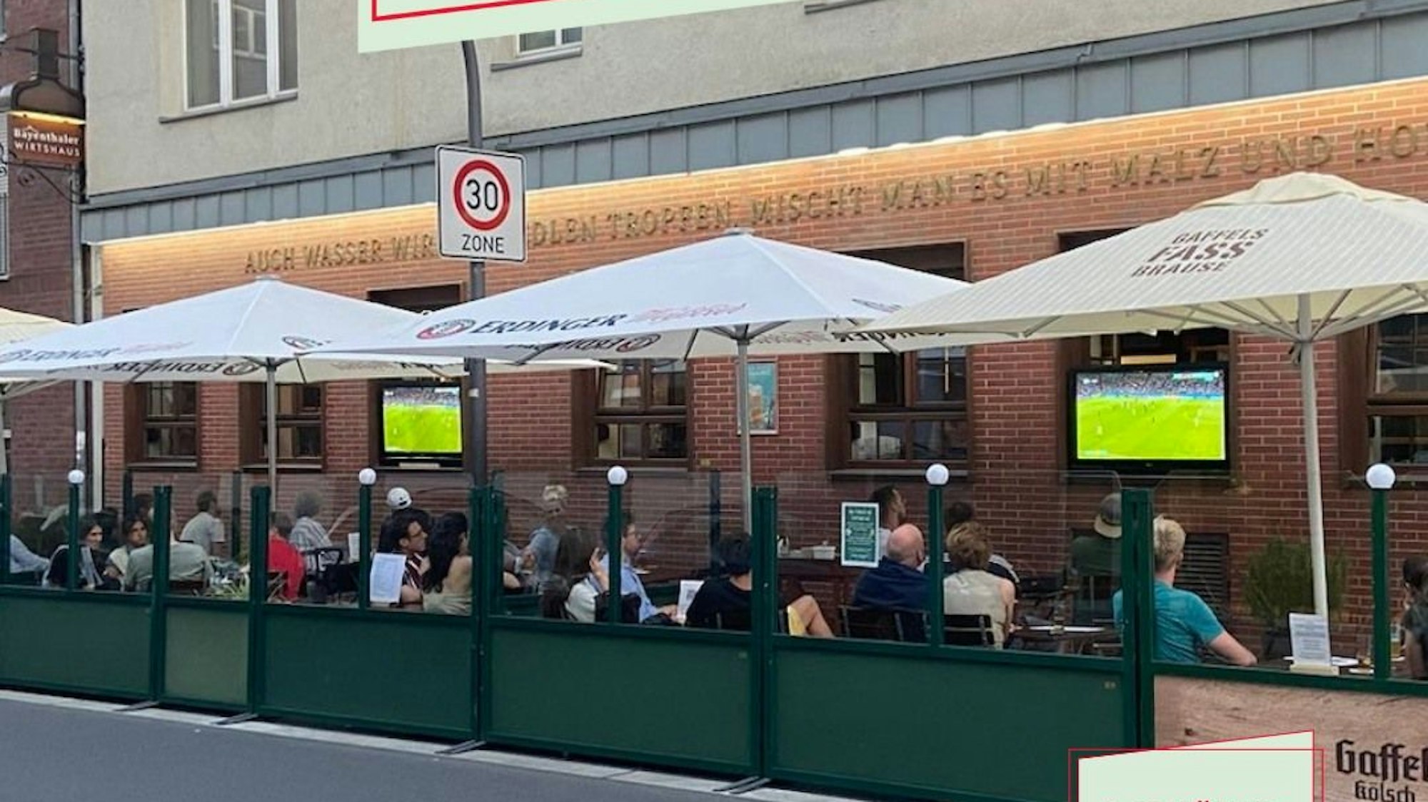 EIn Blick in die Außengastronomie des Bayenthaler Wirtshauses.