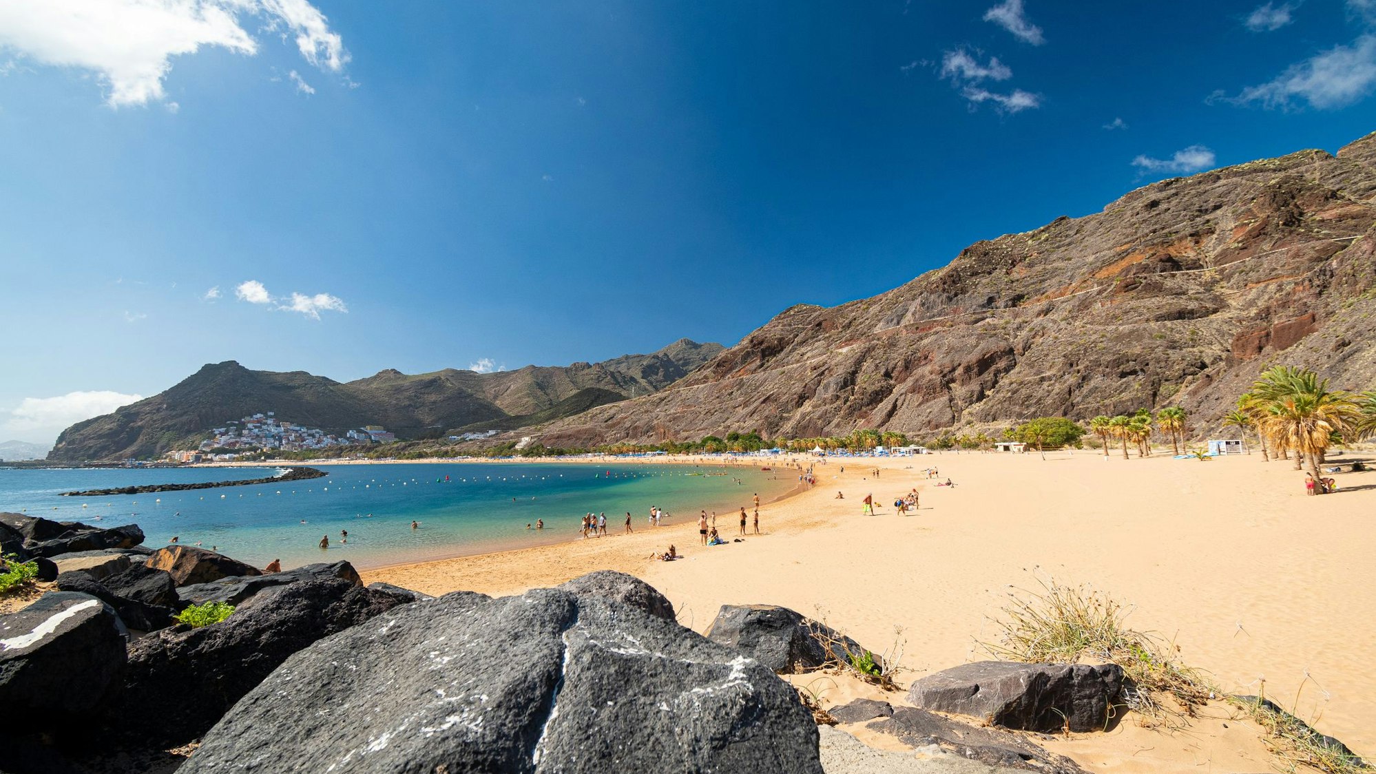 Der Strand Playa de las Teresitas.