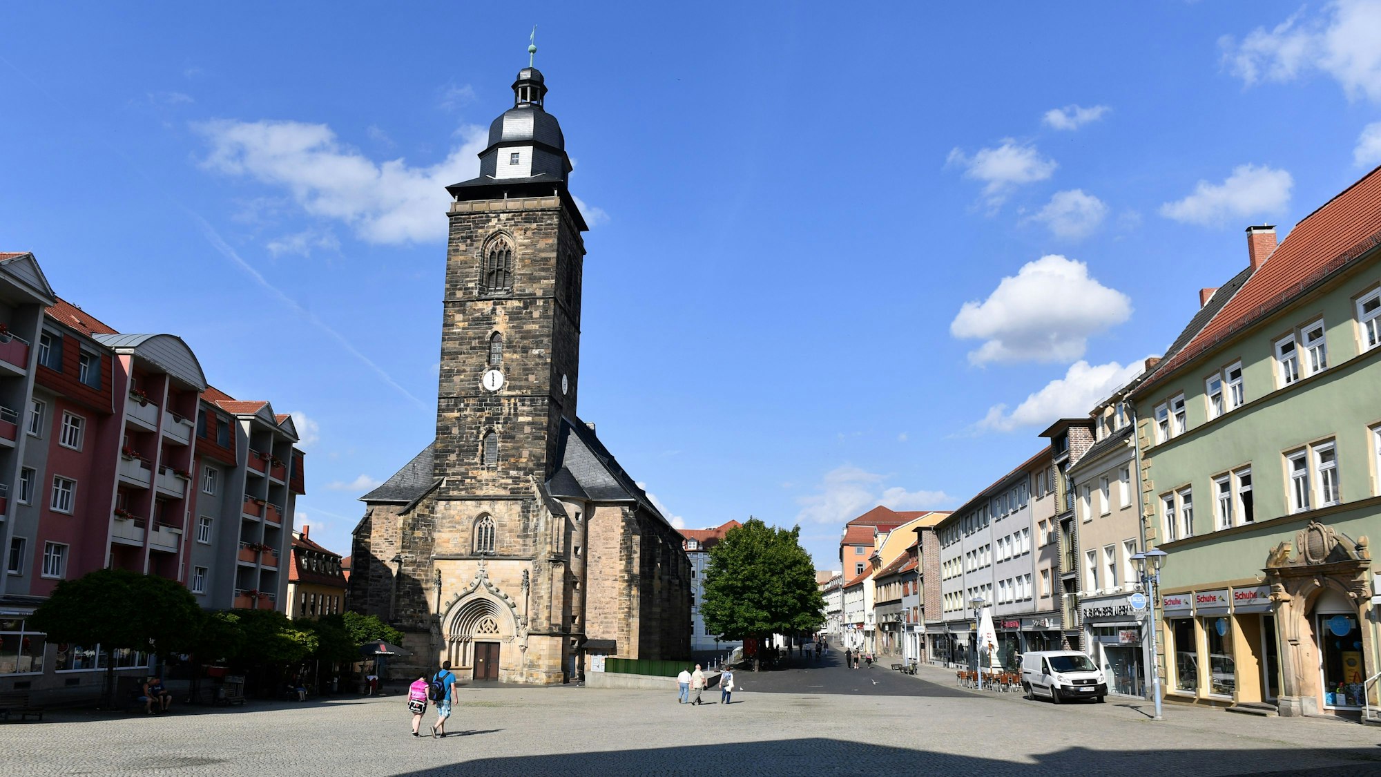 Der Neumarkt mit der Margarethenkirche in Gotha.