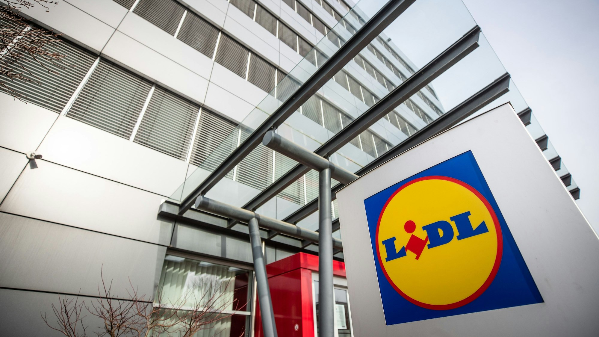 Die Lidl-Zentrale in Neckarsulm von außen.