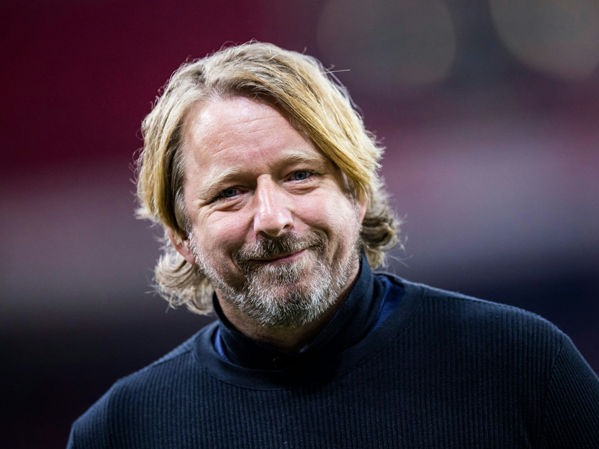 Sven Mislintat lächelt.