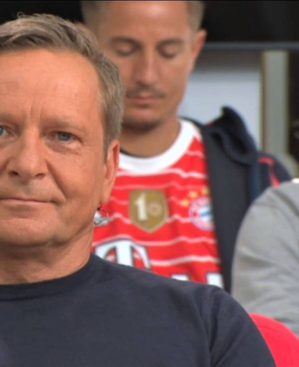 Horst Heldt sitzt im Doppelpass bei Sport1 und spricht über die Lage bei Borussia Dortmund.