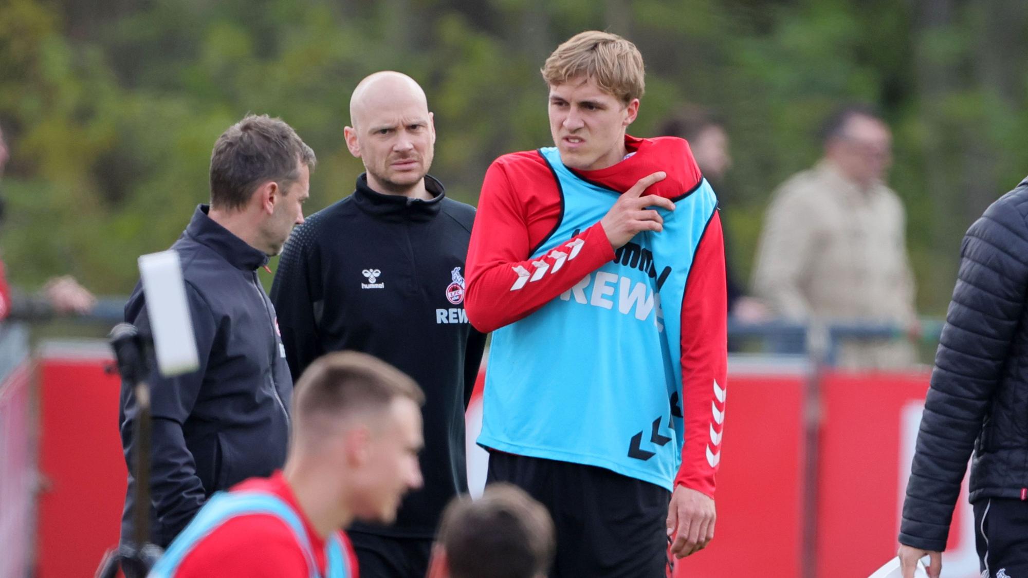 Timo Hübers verletzte sich Dienstag im FC-Training an der Schulter.