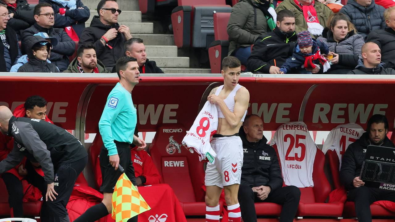 Denis Huseinbasic im Derby gegen Borussia Mönchengladbach.