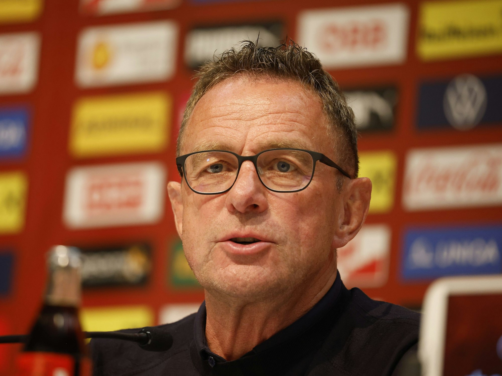 Ralf Rangnick, neuer ÖFB-Teamchef, spricht auf einer Pressekonferenz.