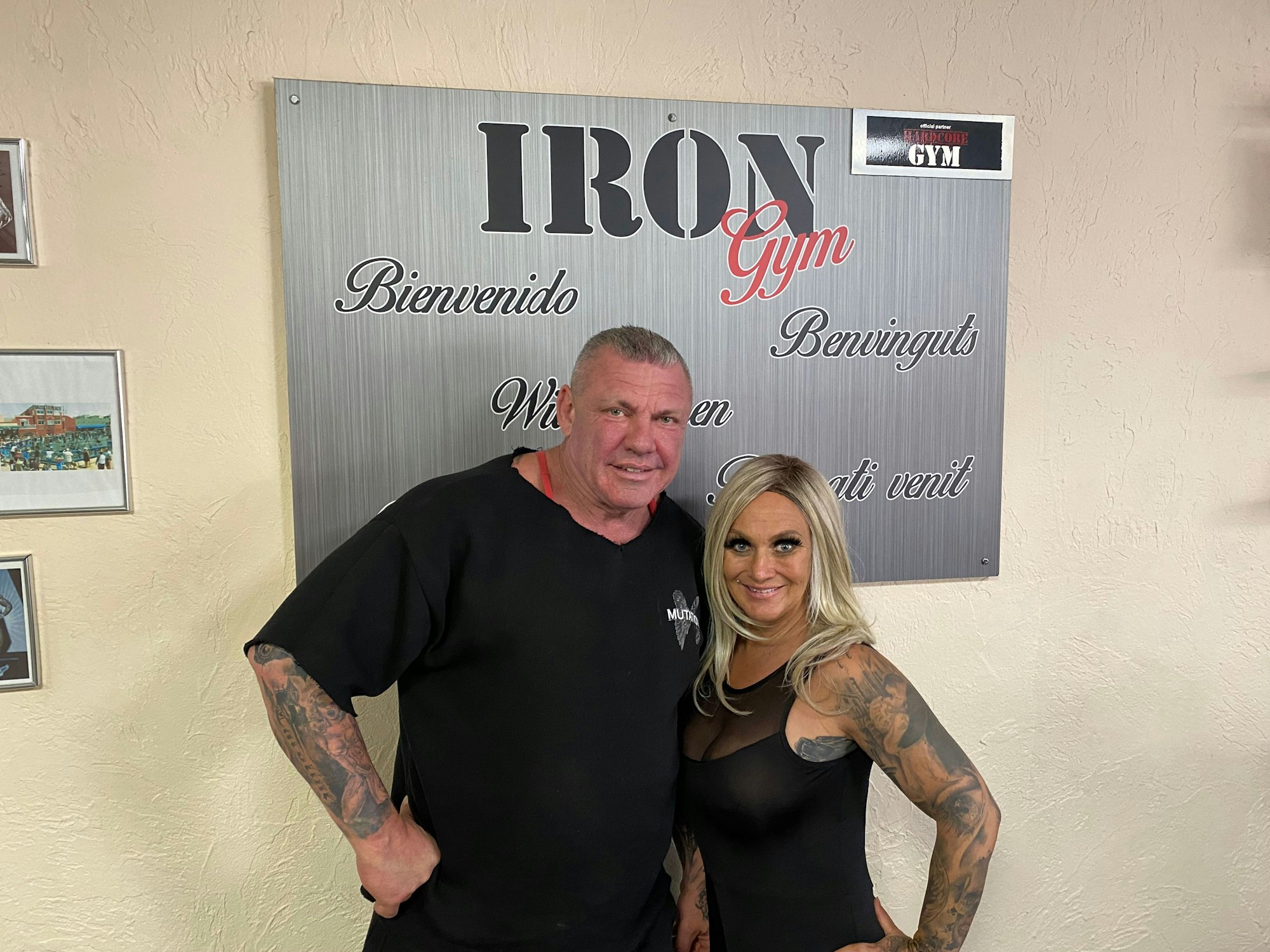 Caro und Andreas Robens in ihrem Fitnessstudio in Arenal.