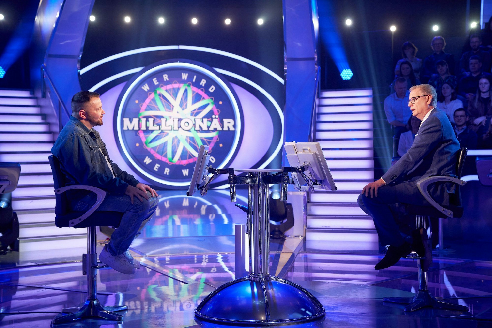 Moderator Günther Jauch mit Evangelos Polichronidis aus Witten.