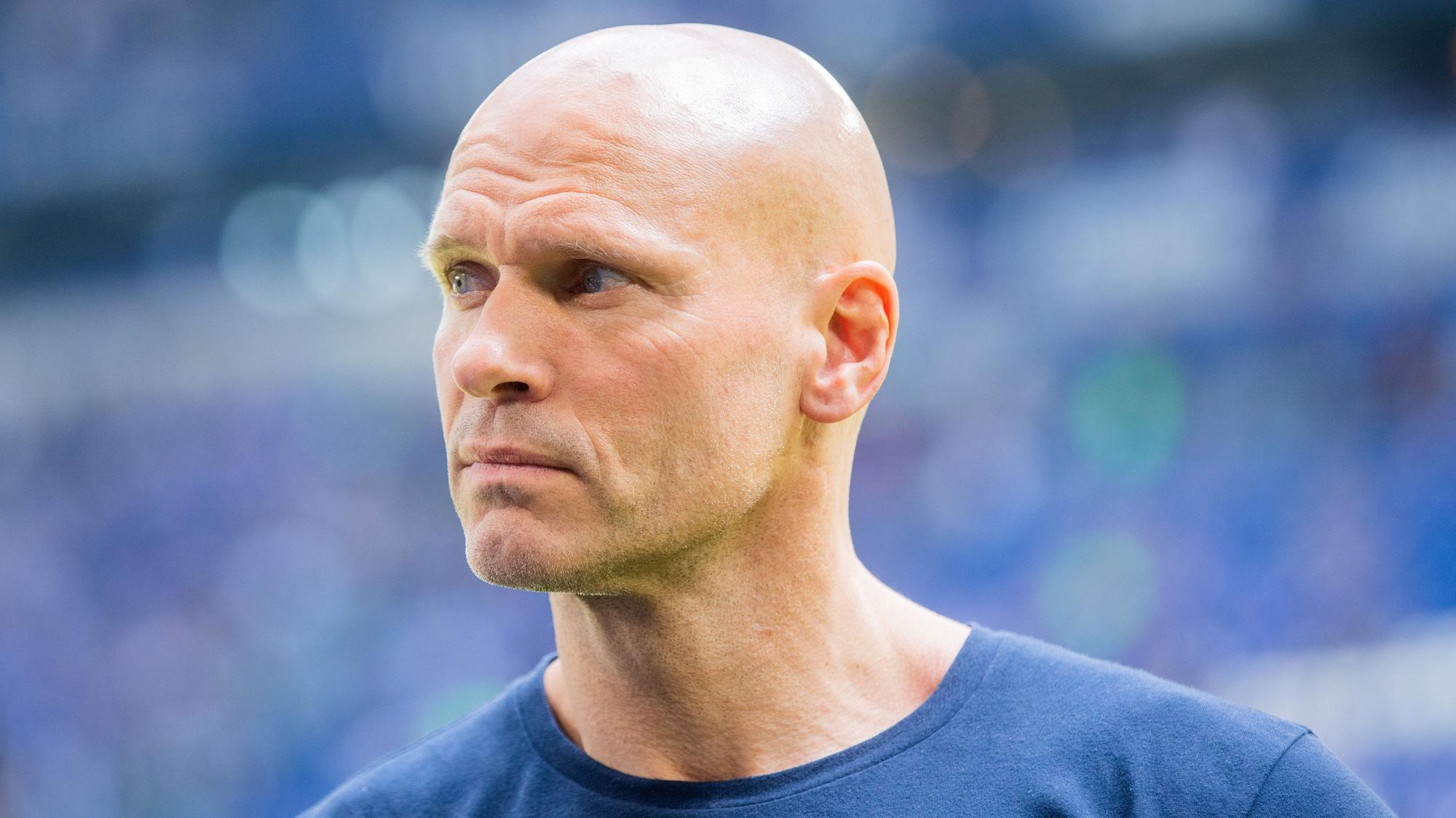 Fußball, Bundesliga, FC Schalke 04 - VfB Stuttgart, 34. Spieltag, Veltins Arena: Thorsten Legat.