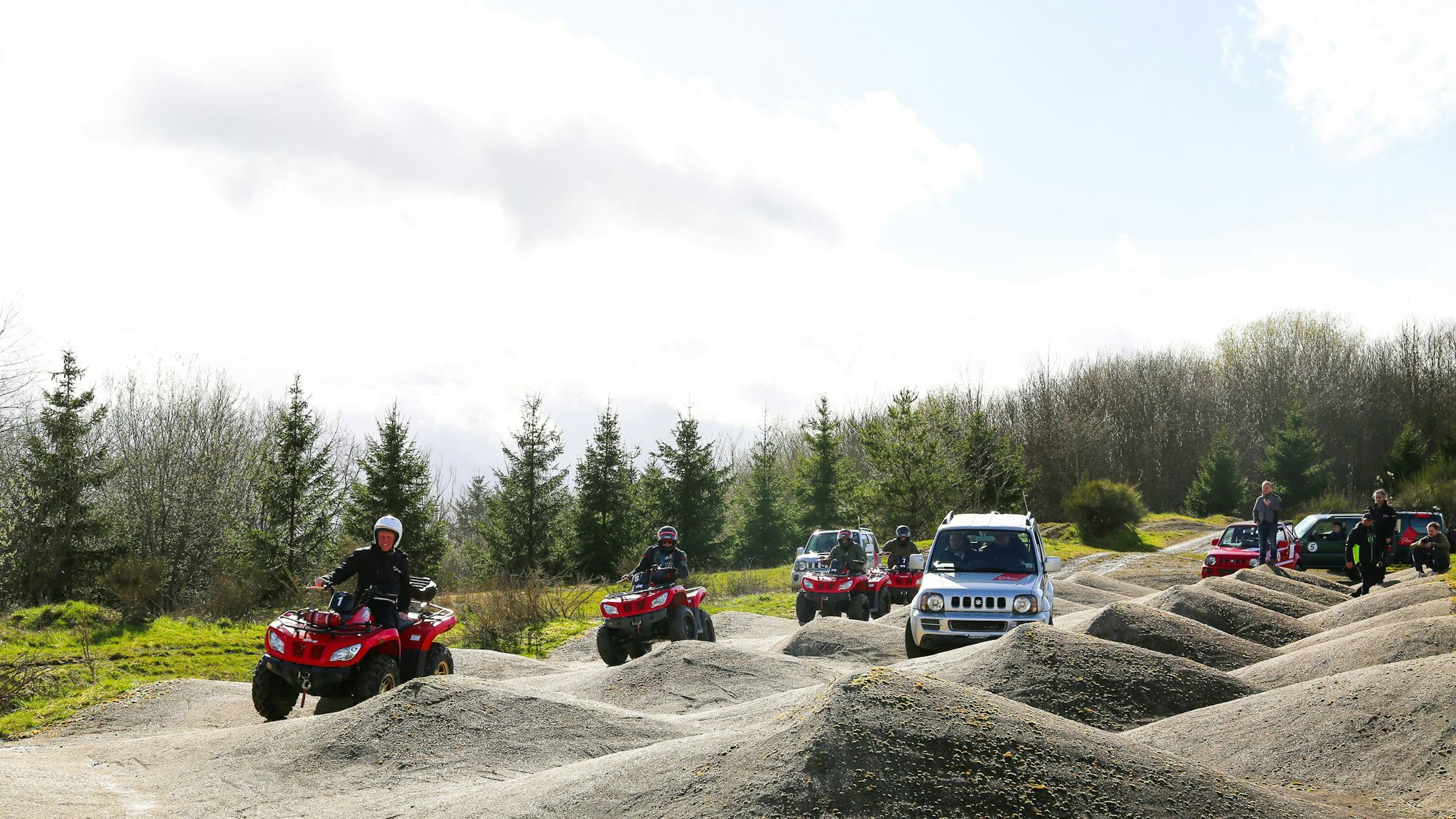 Vollgas auf der Offroad-Strecke am Nürburgring